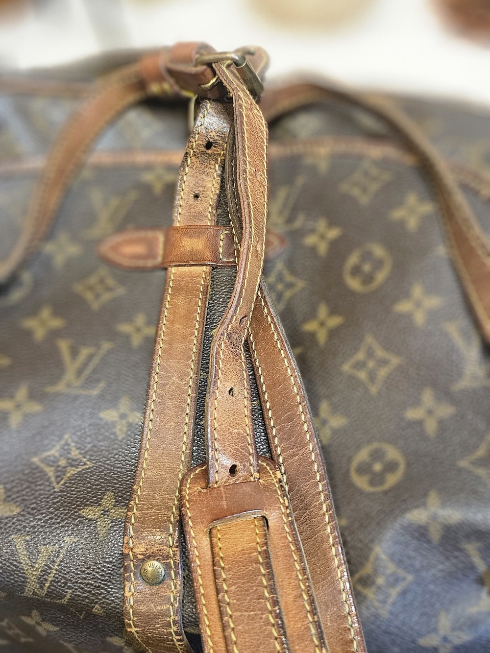Louis Vuitton Saumur 30 - Picture 10 of 16